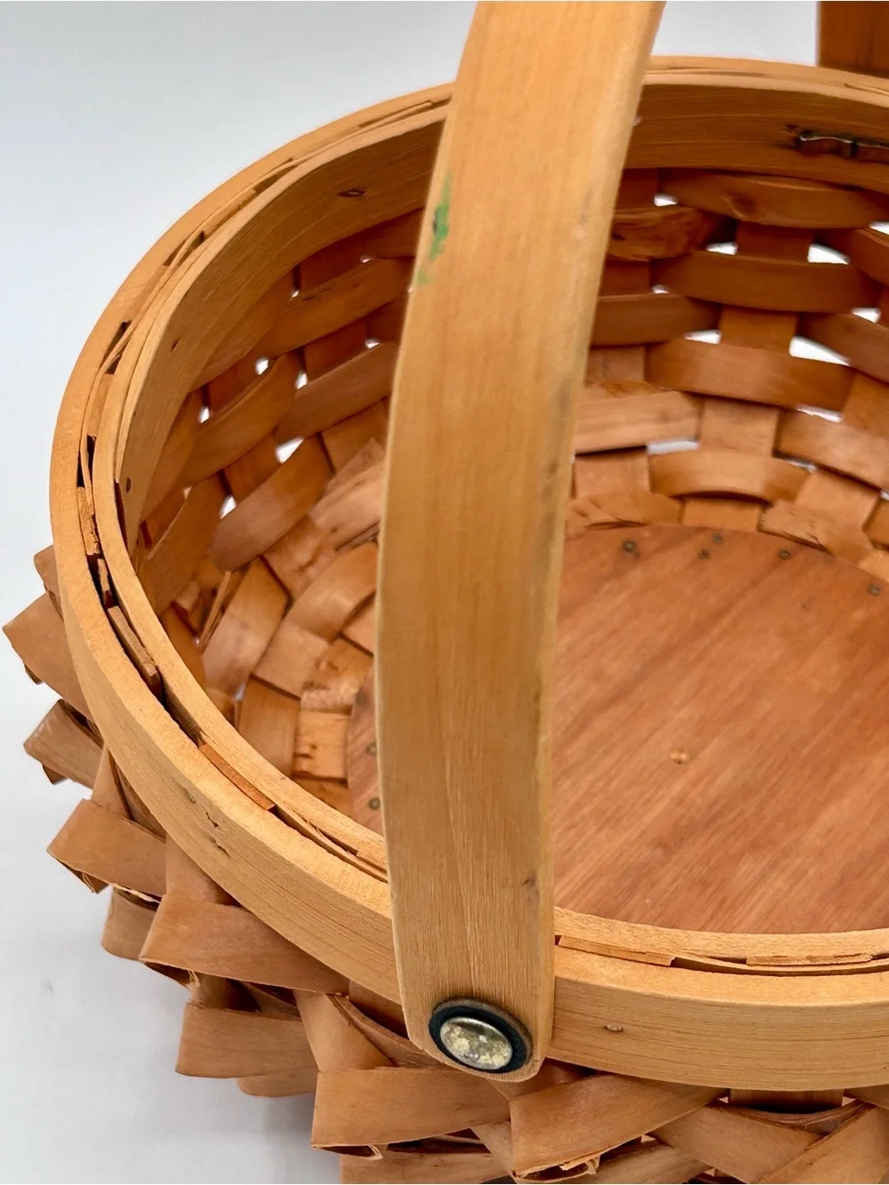 Vintage Porcupine Curl Woven Tree Trimming Basket Swinging Handle Farmhouse 8